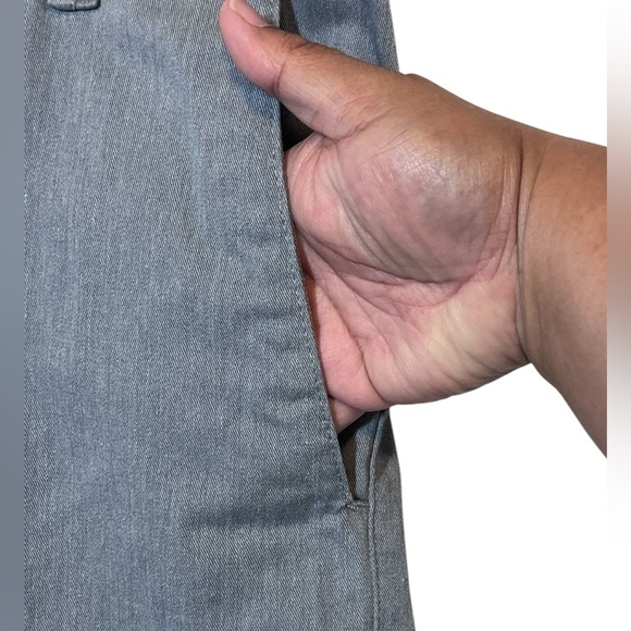 Volcom Men's Gray Flat Front Shorts - Picture 4 of 15